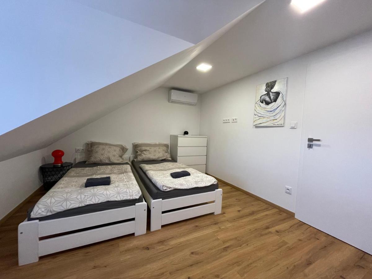 Apartman Svetla Pardubice Exterior photo